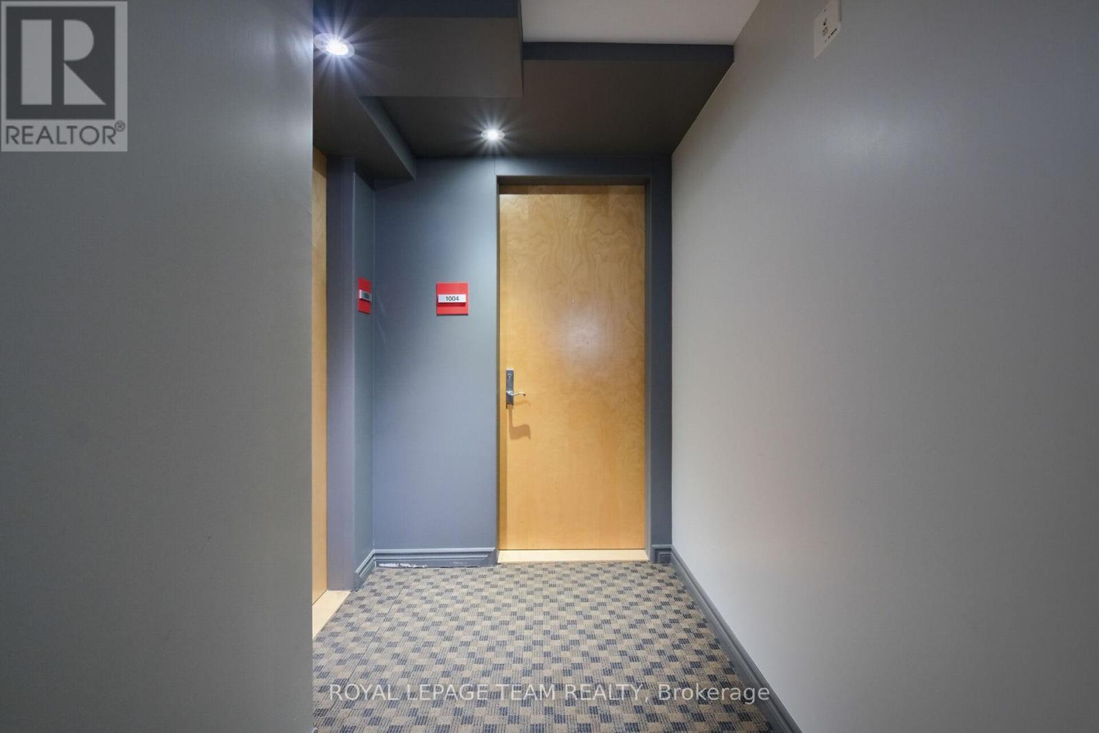 1004 - 200 Lett Street, Ottawa, Ontario  K1R 0A7 - Photo 3 - X12960600