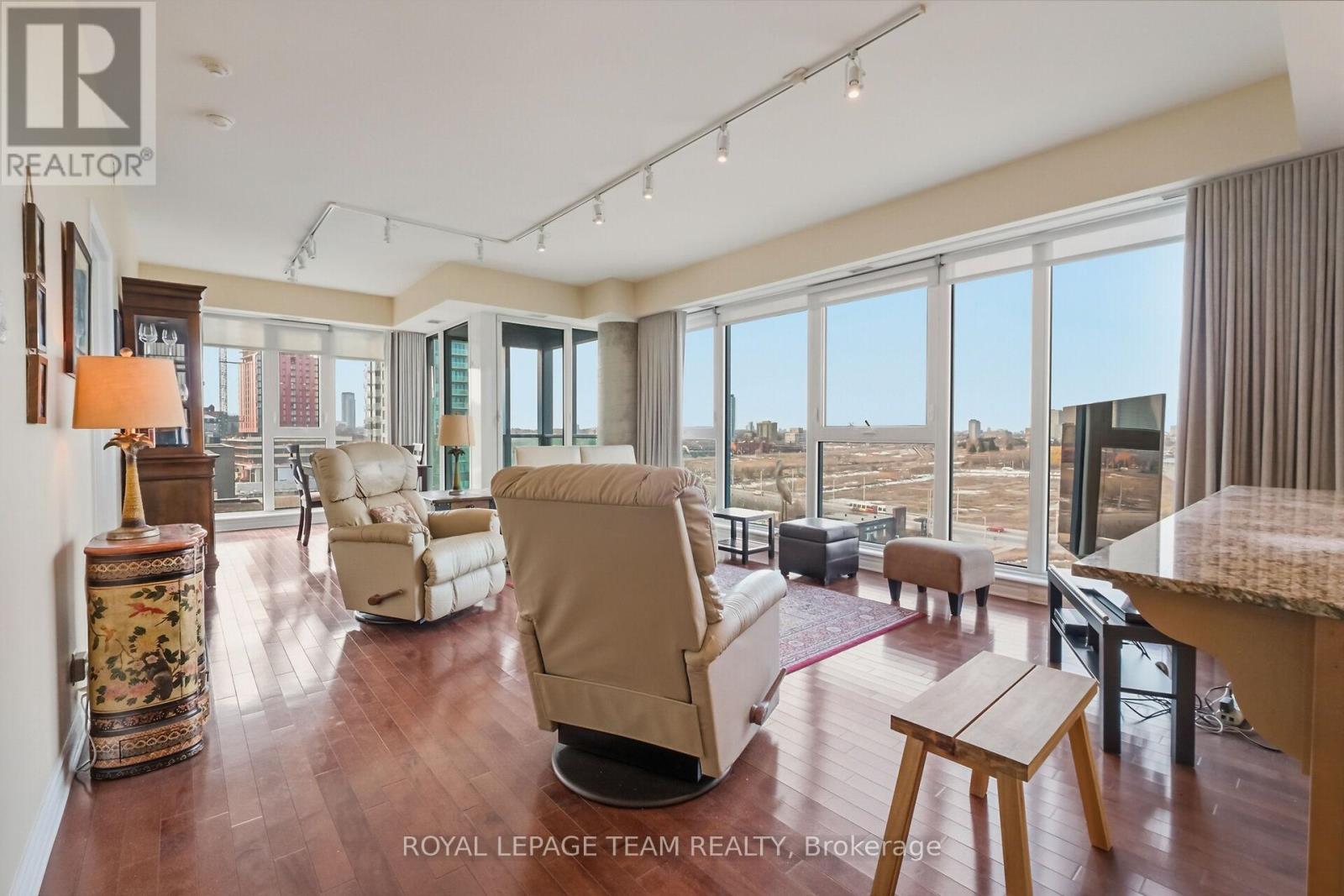 1004 - 200 Lett Street, Ottawa, Ontario  K1R 0A7 - Photo 7 - X12960600