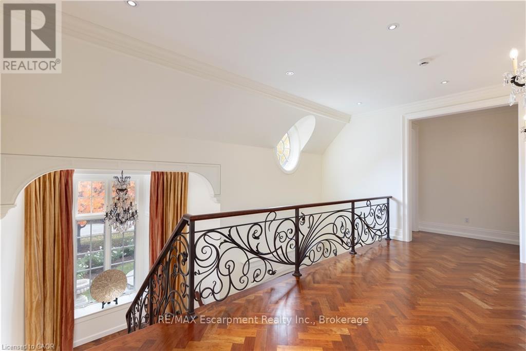 1081 Argyle Drive, Oakville, Ontario  L6J 1A9 - Photo 27 - W12960602