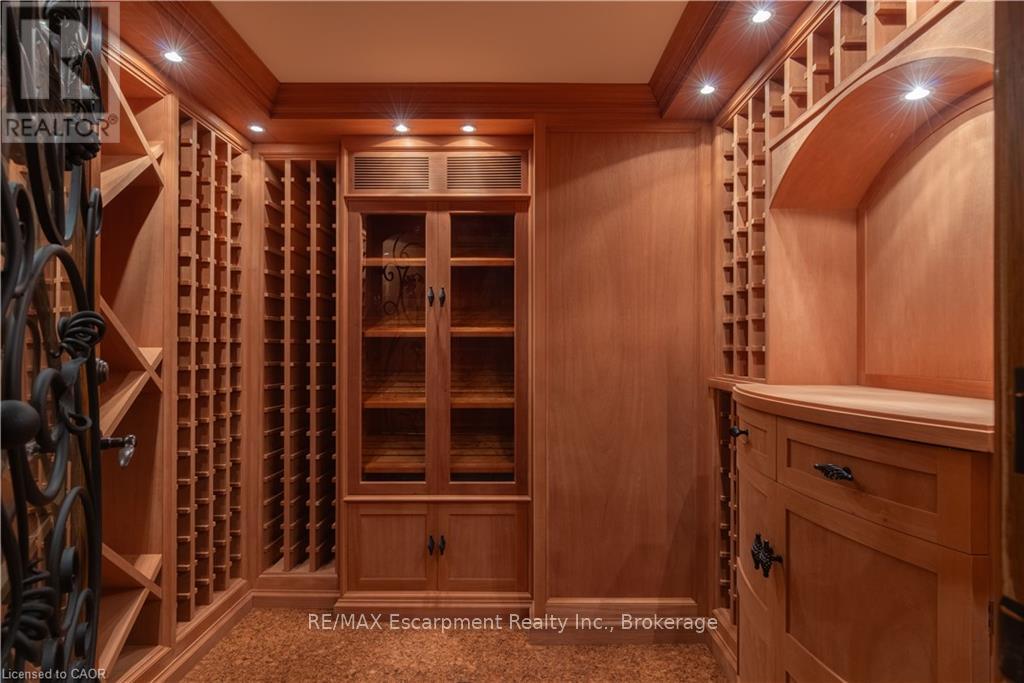 1081 Argyle Drive, Oakville, Ontario  L6J 1A9 - Photo 41 - W12960602