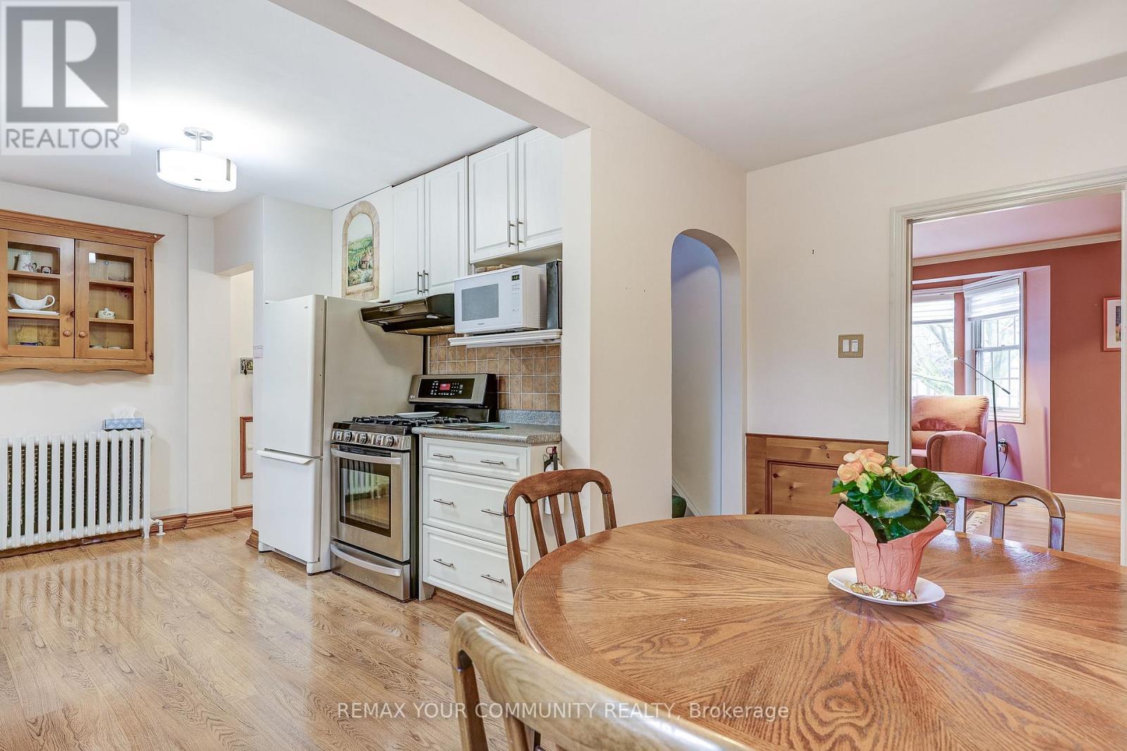 30 Dunning Avenue, Aurora, Ontario  L4G 6H7 - Photo 10 - N12960072