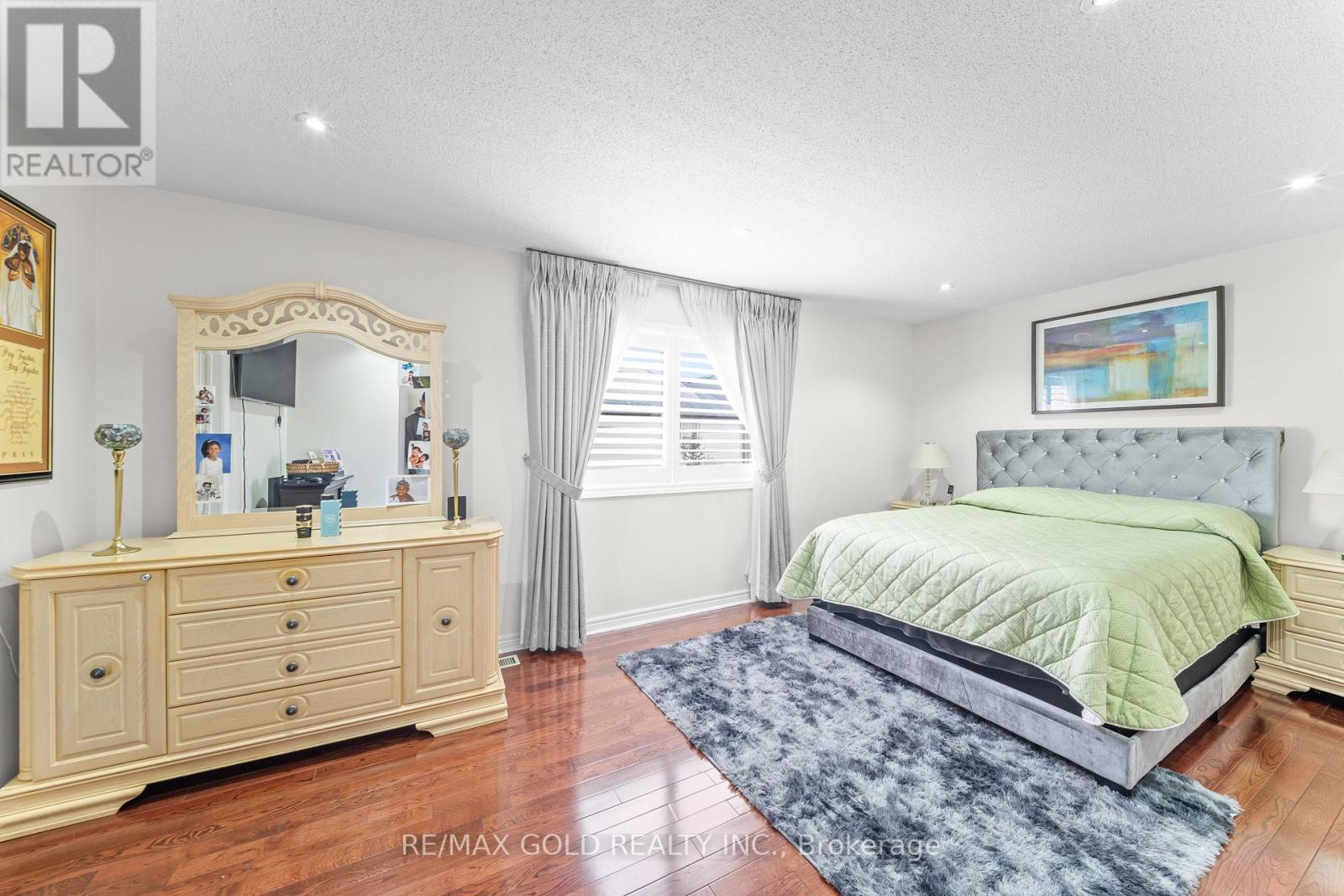 53 Linderwood Drive, Brampton, Ontario  L7A 1S4 - Photo 26 - W12917006