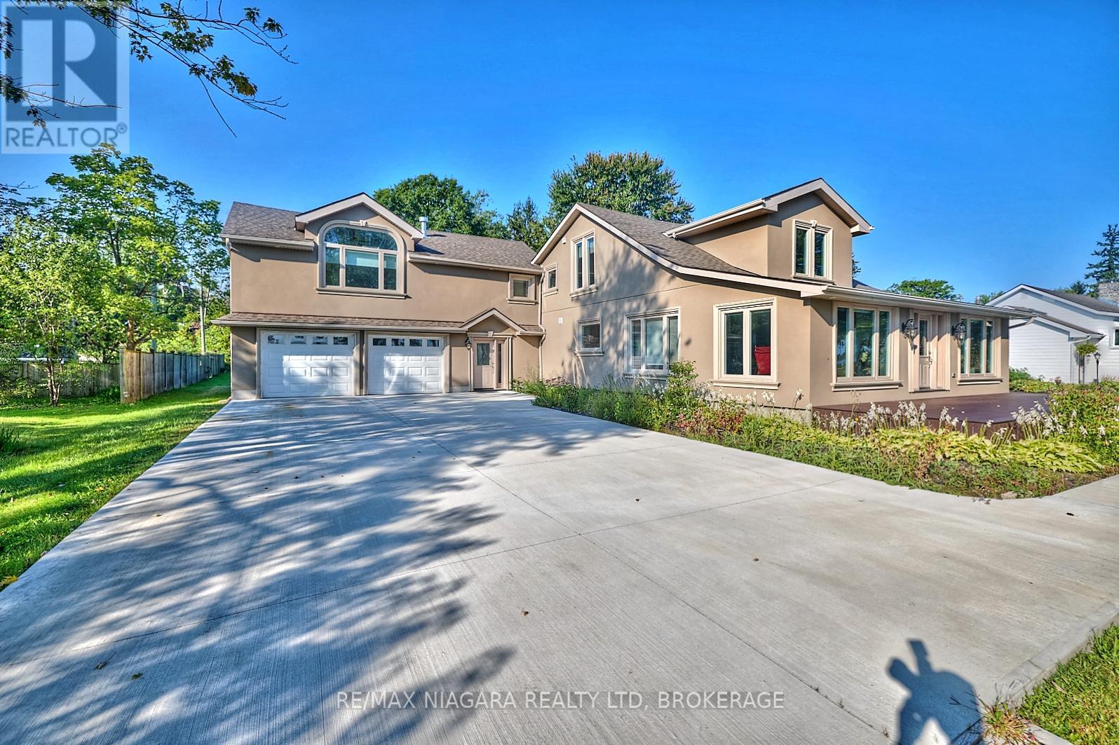 4229 Niagara River Parkway, Fort Erie, Ontario  L0S 1S0 - Photo 2 - X12960546