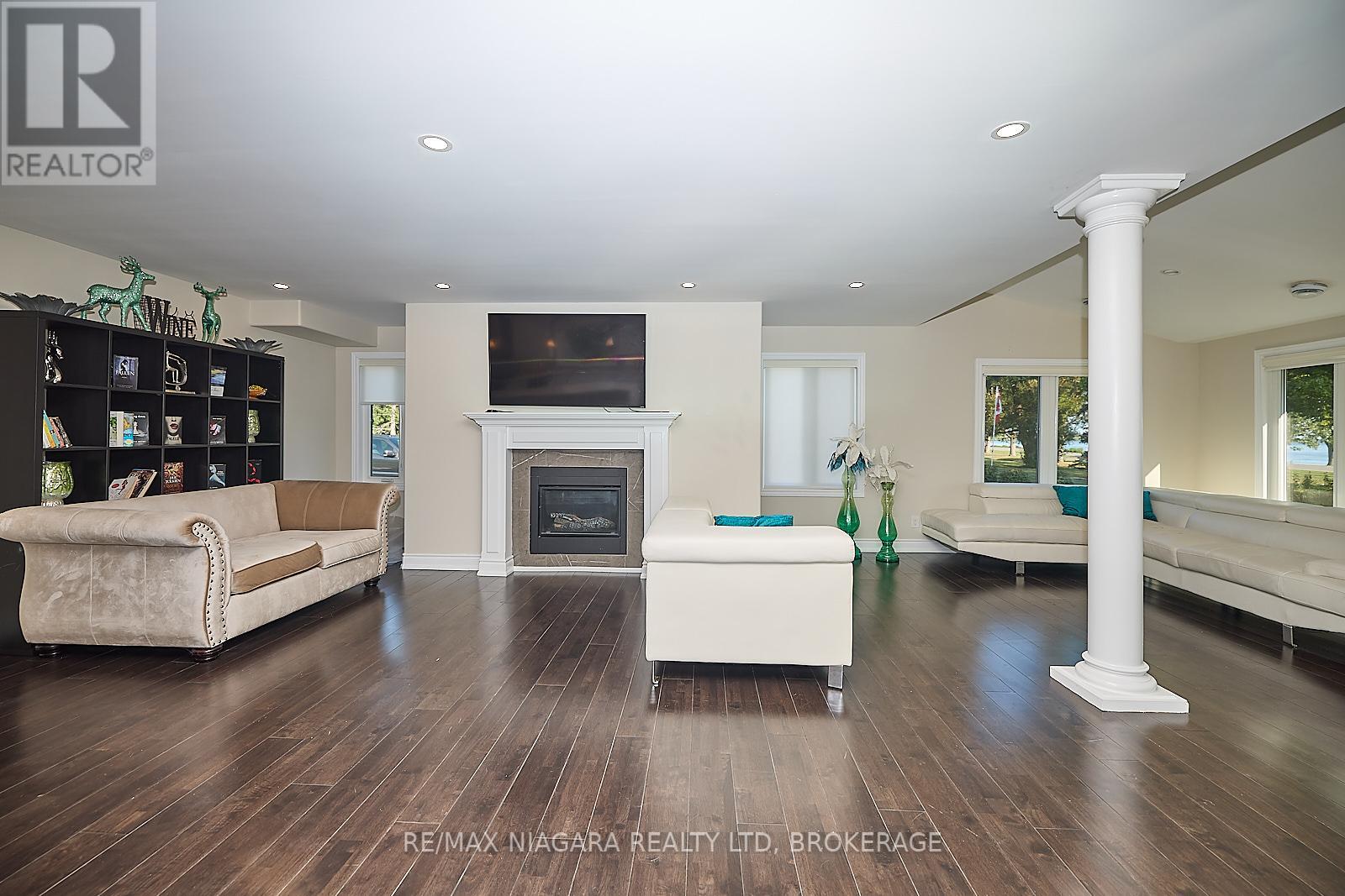 4229 Niagara River Parkway, Fort Erie, Ontario  L0S 1S0 - Photo 9 - X12960546