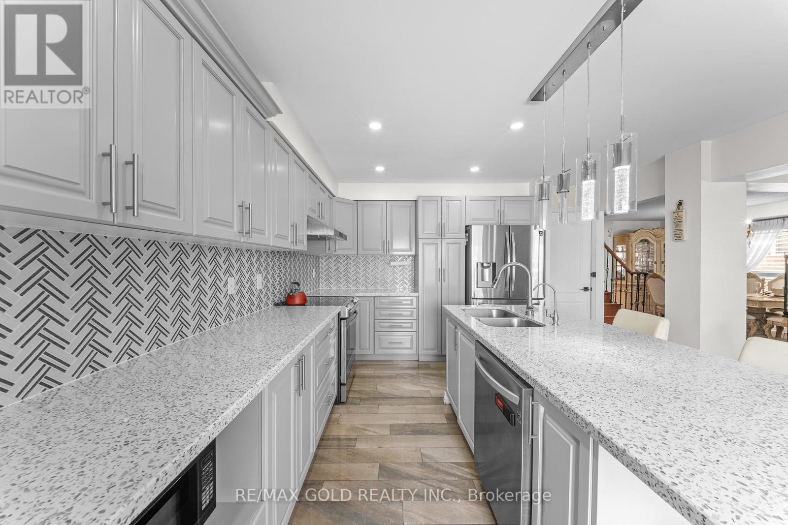 53 Linderwood Drive, Brampton, Ontario  L7A 1S4 - Photo 19 - W12917006