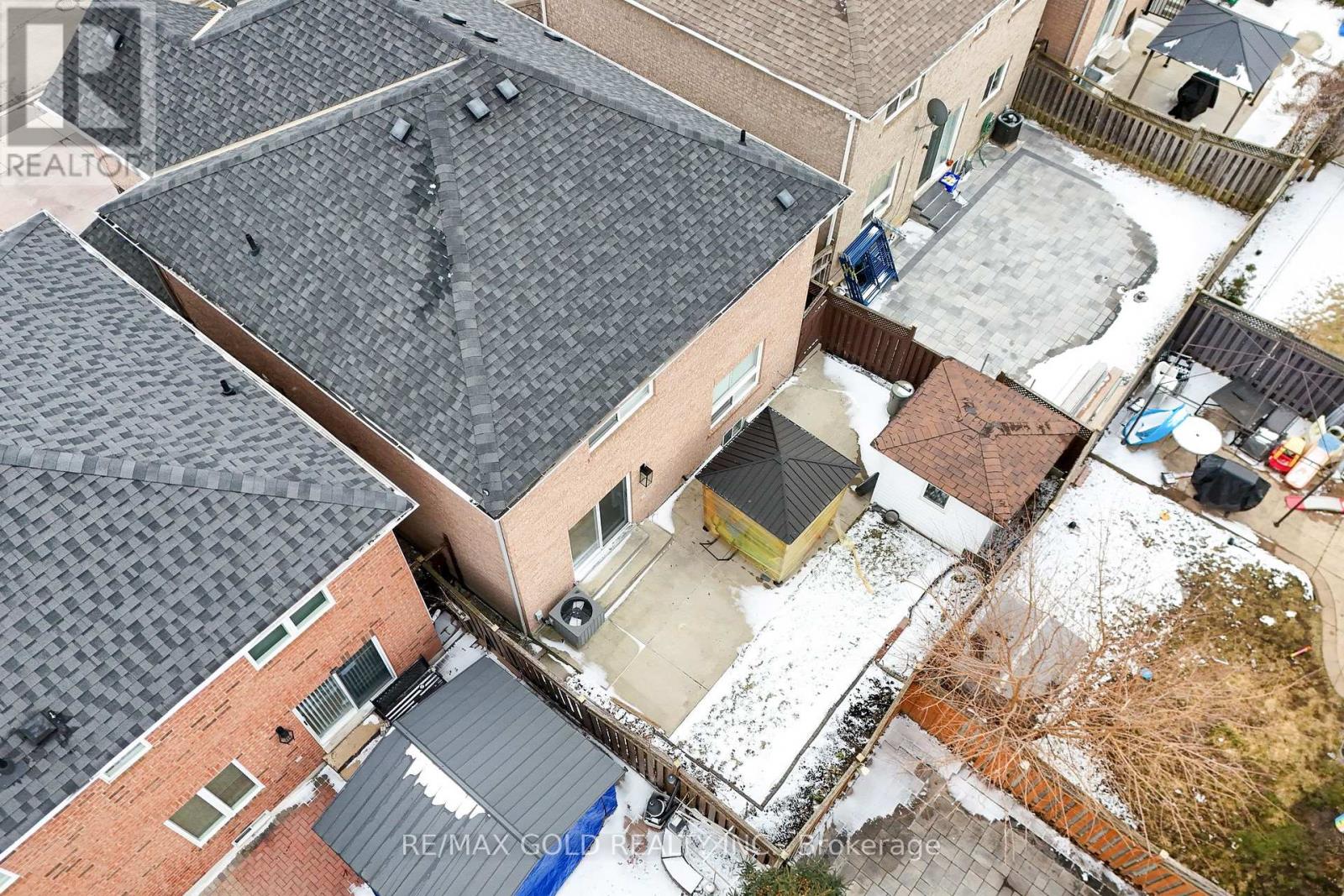 53 Linderwood Drive, Brampton, Ontario  L7A 1S4 - Photo 46 - W12917006