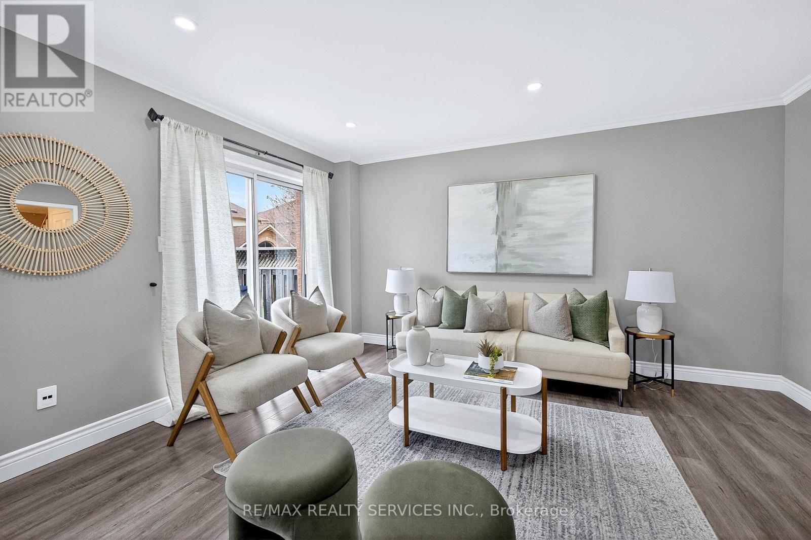 99 White Tail Crescent, Brampton, Ontario  L6Y 5B9 - Photo 6 - W12952570