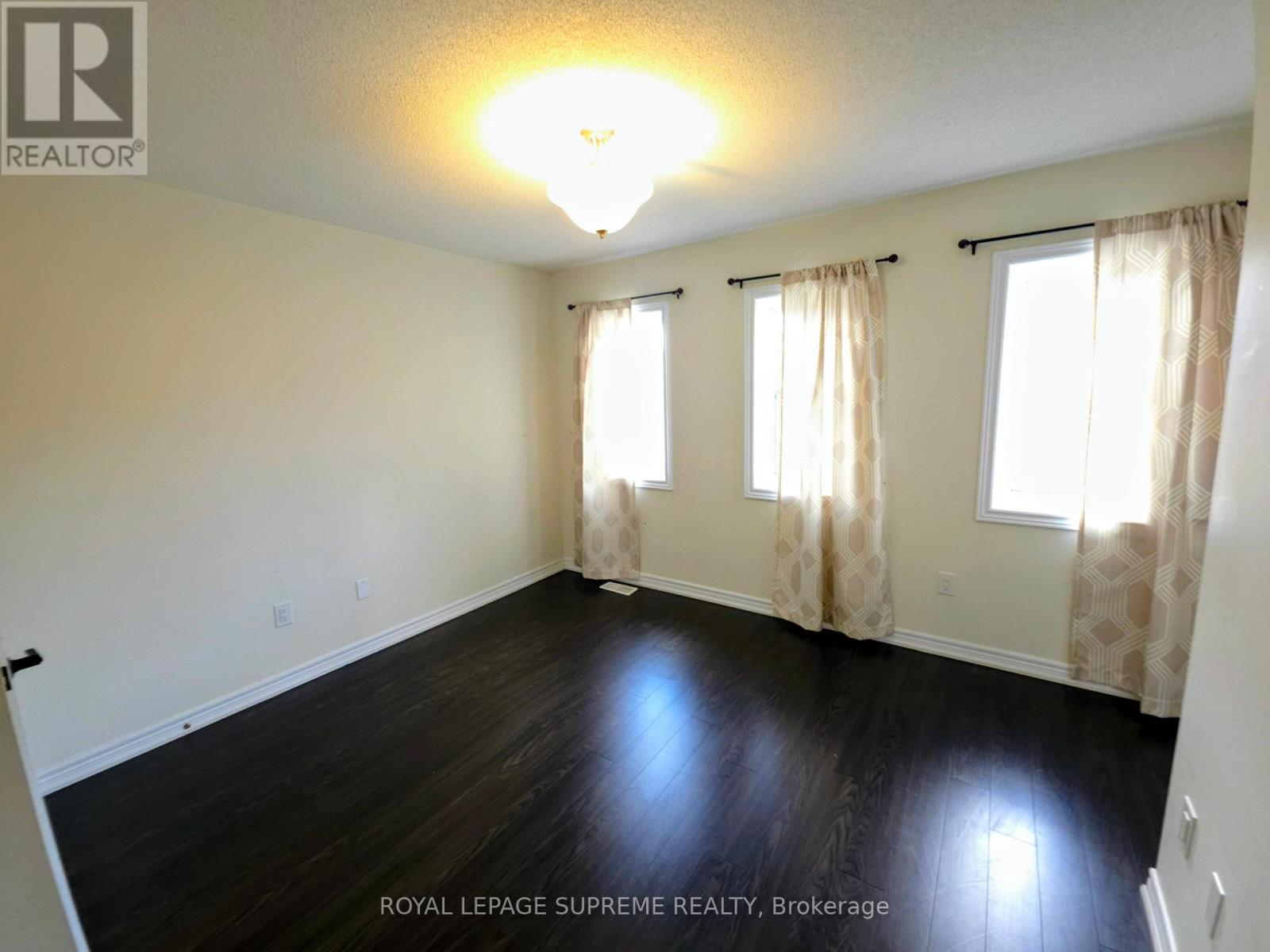 527 Vaughan Court, Milton, Ontario  L9T 8A7 - Photo 21 - W12953770