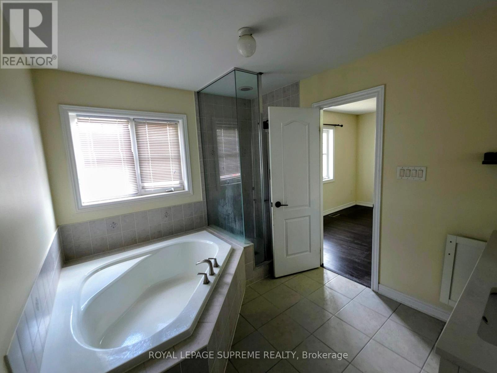 527 Vaughan Court, Milton, Ontario  L9T 8A7 - Photo 18 - W12953770