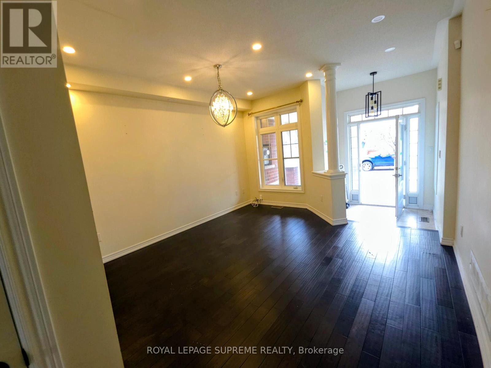 527 Vaughan Court, Milton, Ontario  L9T 8A7 - Photo 6 - W12953770