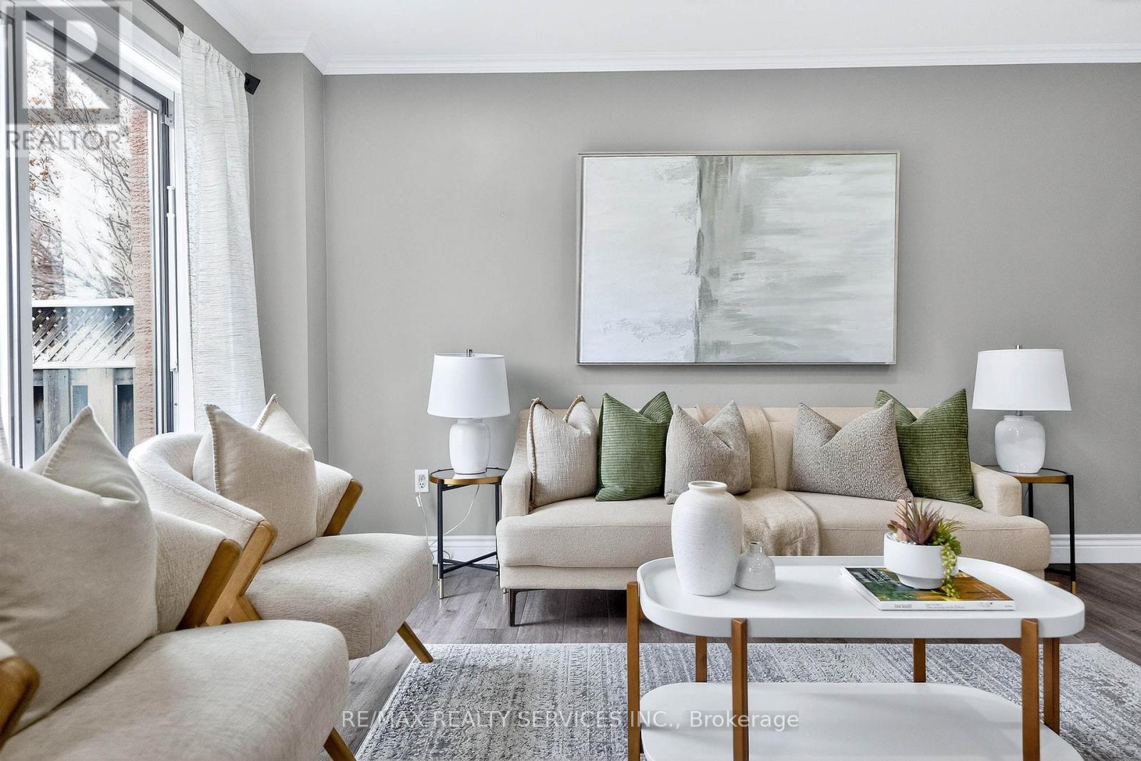 99 White Tail Crescent, Brampton, Ontario  L6Y 5B9 - Photo 7 - W12952570