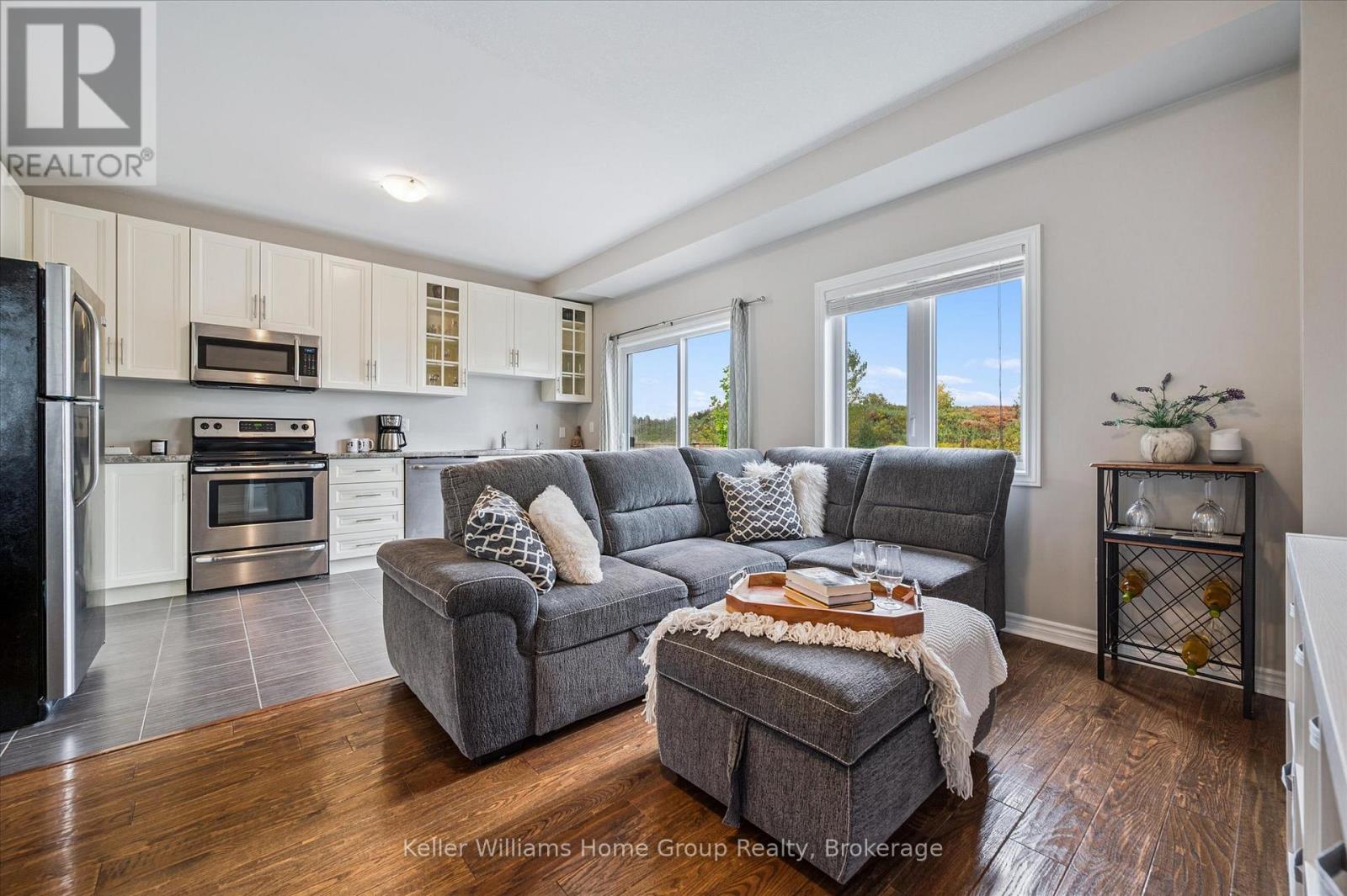 151 Courtney Street, Centre Wellington, Ontario  N1M 0E2 - Photo 13 - X12960564