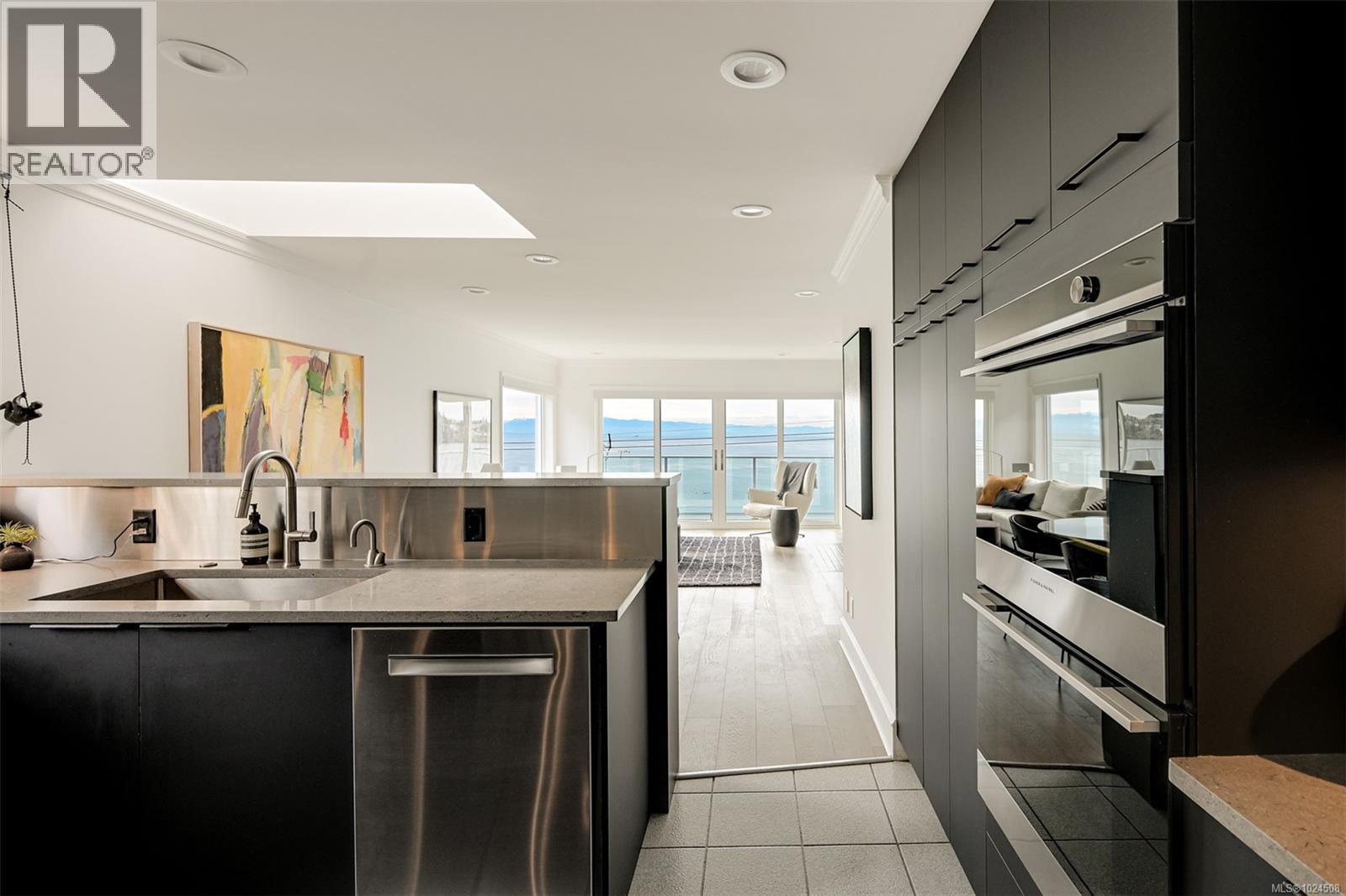 554 Beach Dr, Oak Bay, British Columbia  V8S 2M5 - Photo 23 - 1024508