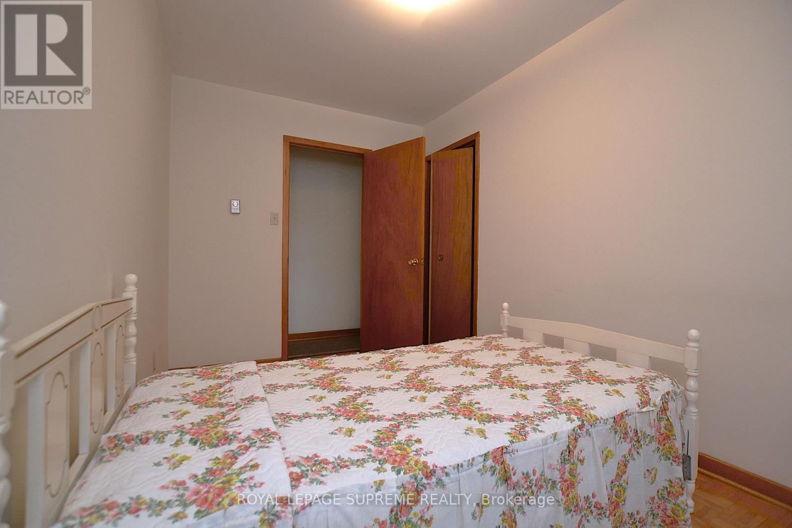 564 Christie Street, Toronto, Ontario  M6G 3E2 - Photo 15 - C12960470