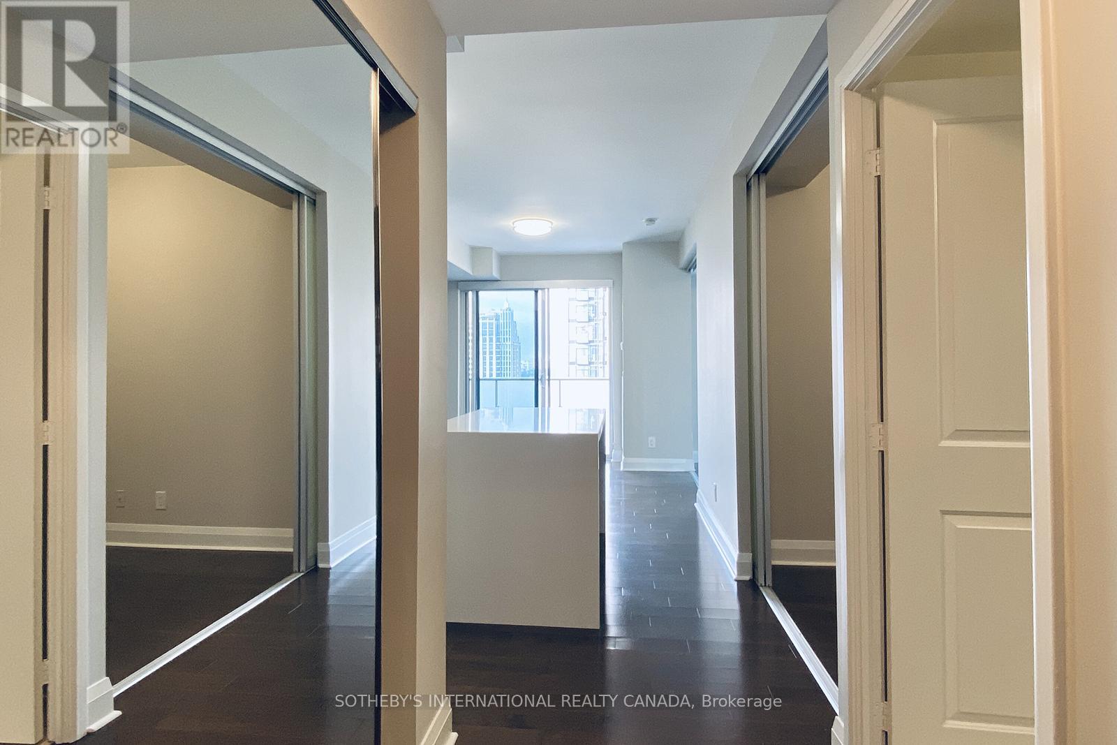 2309 - 1080 Bay Street, Toronto, Ontario  M5S 0A5 - Photo 3 - C12960504