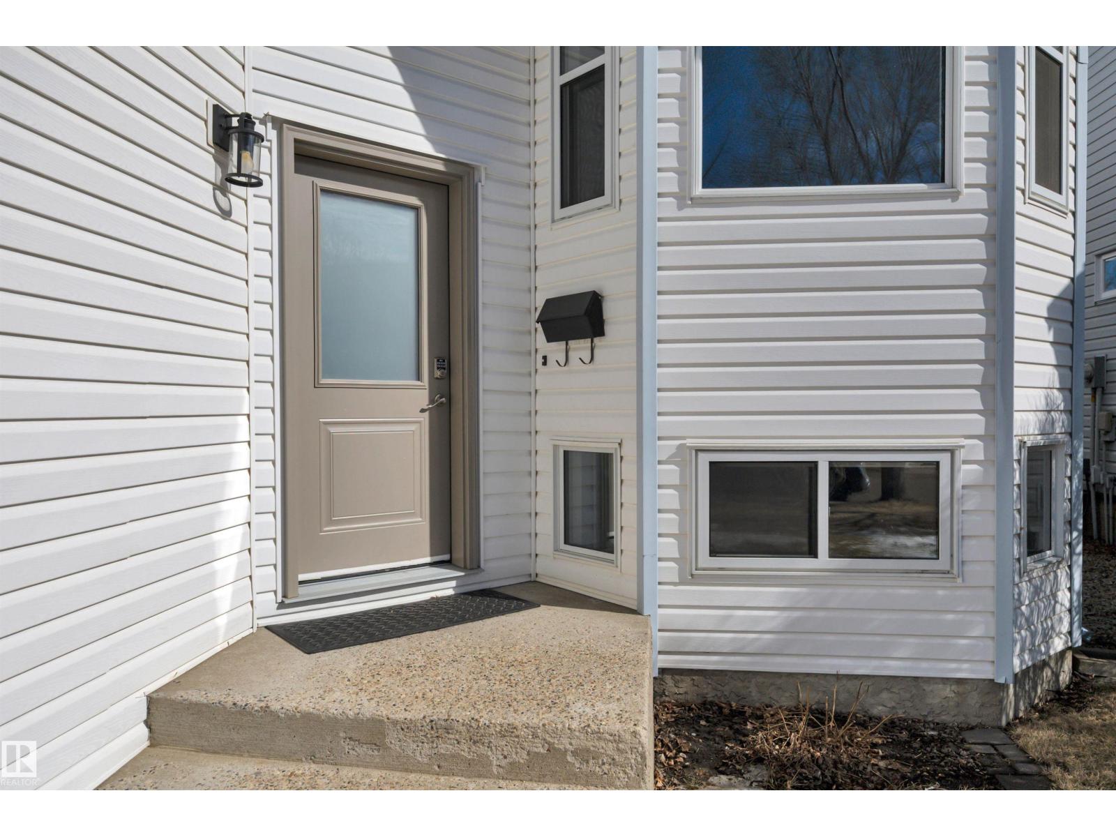 69 Dalton Wy, Sherwood Park, Alberta  T8H 1T6 - Photo 2 - E4480777