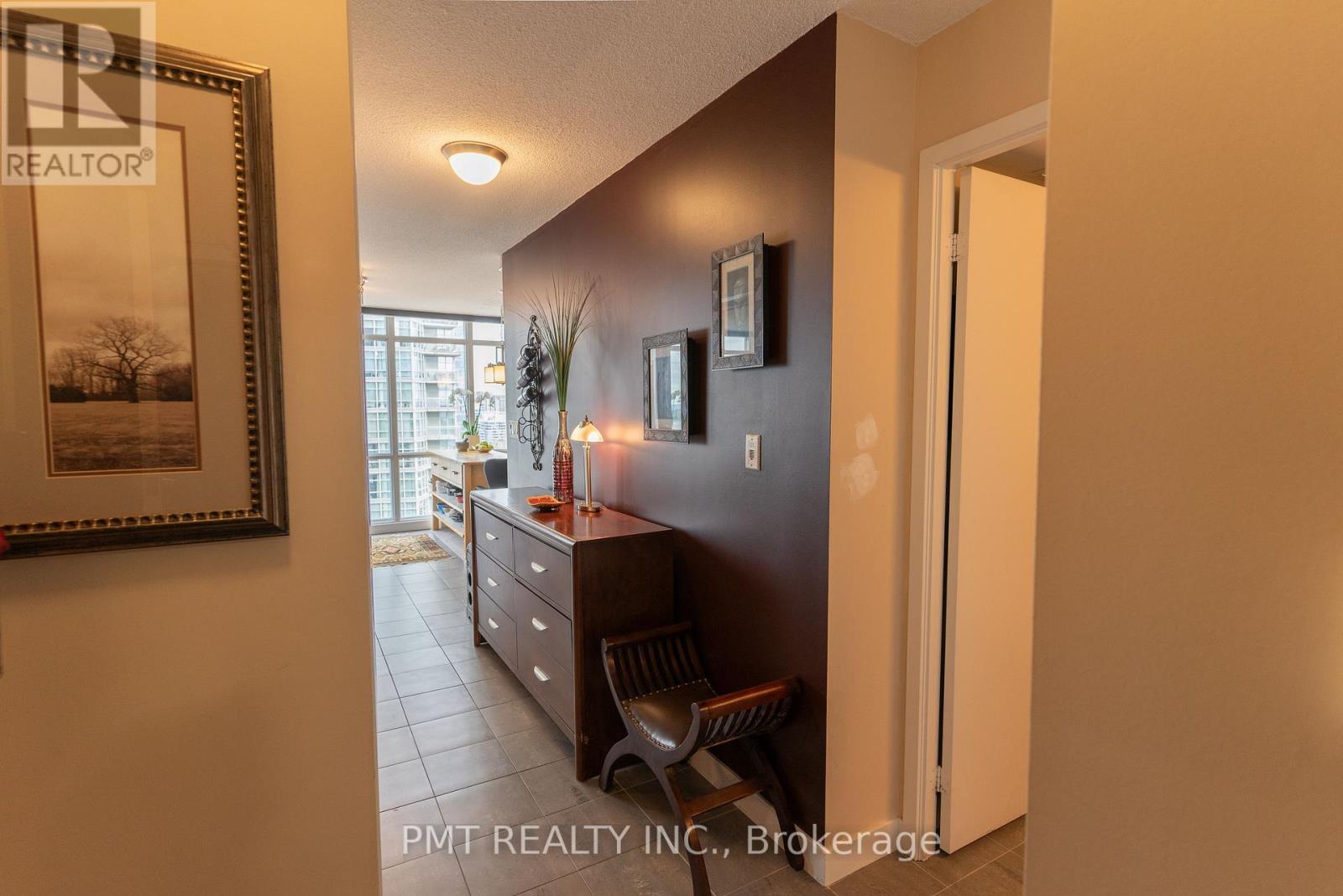 3609 - 11 Brunel Court, Toronto, Ontario  M5V 3Y3 - Photo 2 - C12960512
