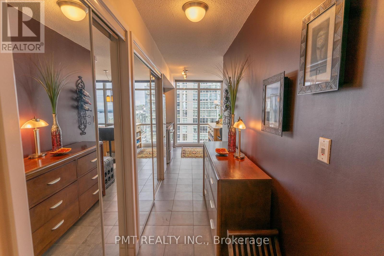 3609 - 11 Brunel Court, Toronto, Ontario  M5V 3Y3 - Photo 3 - C12960512
