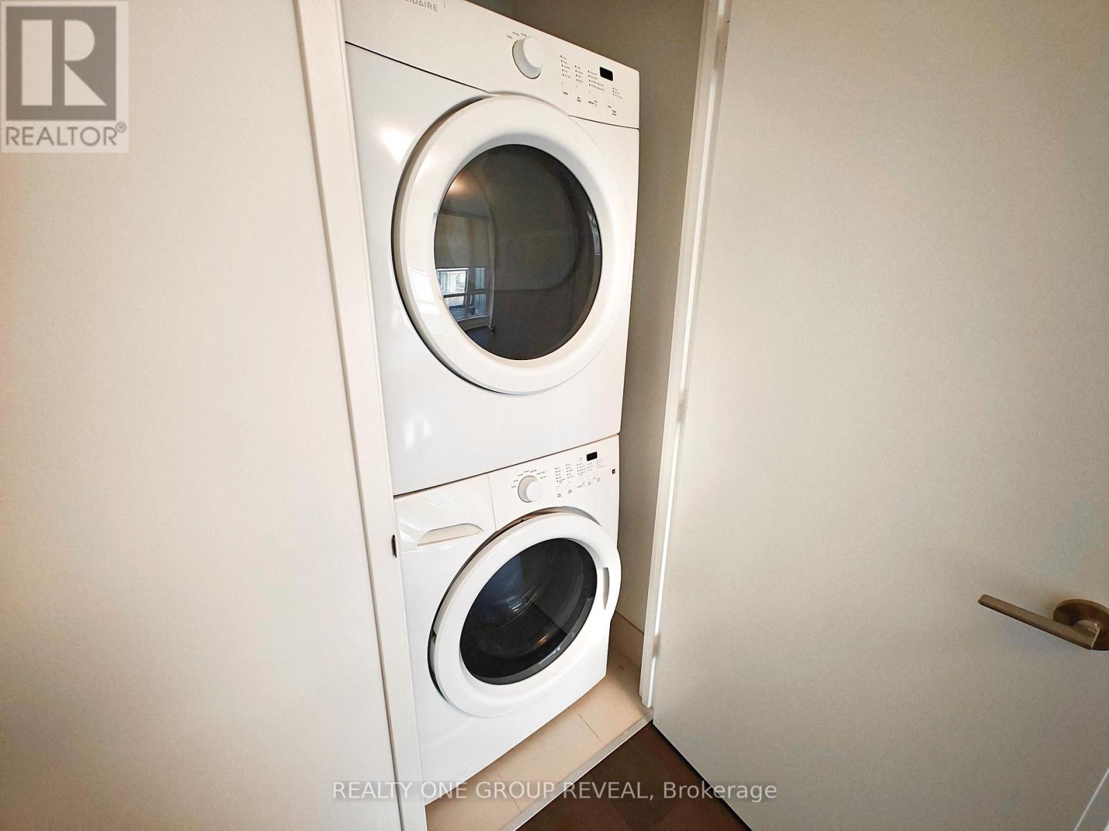 213s - 455 Front Street E, Toronto, Ontario  M5A 0G2 - Photo 7 - C12960592