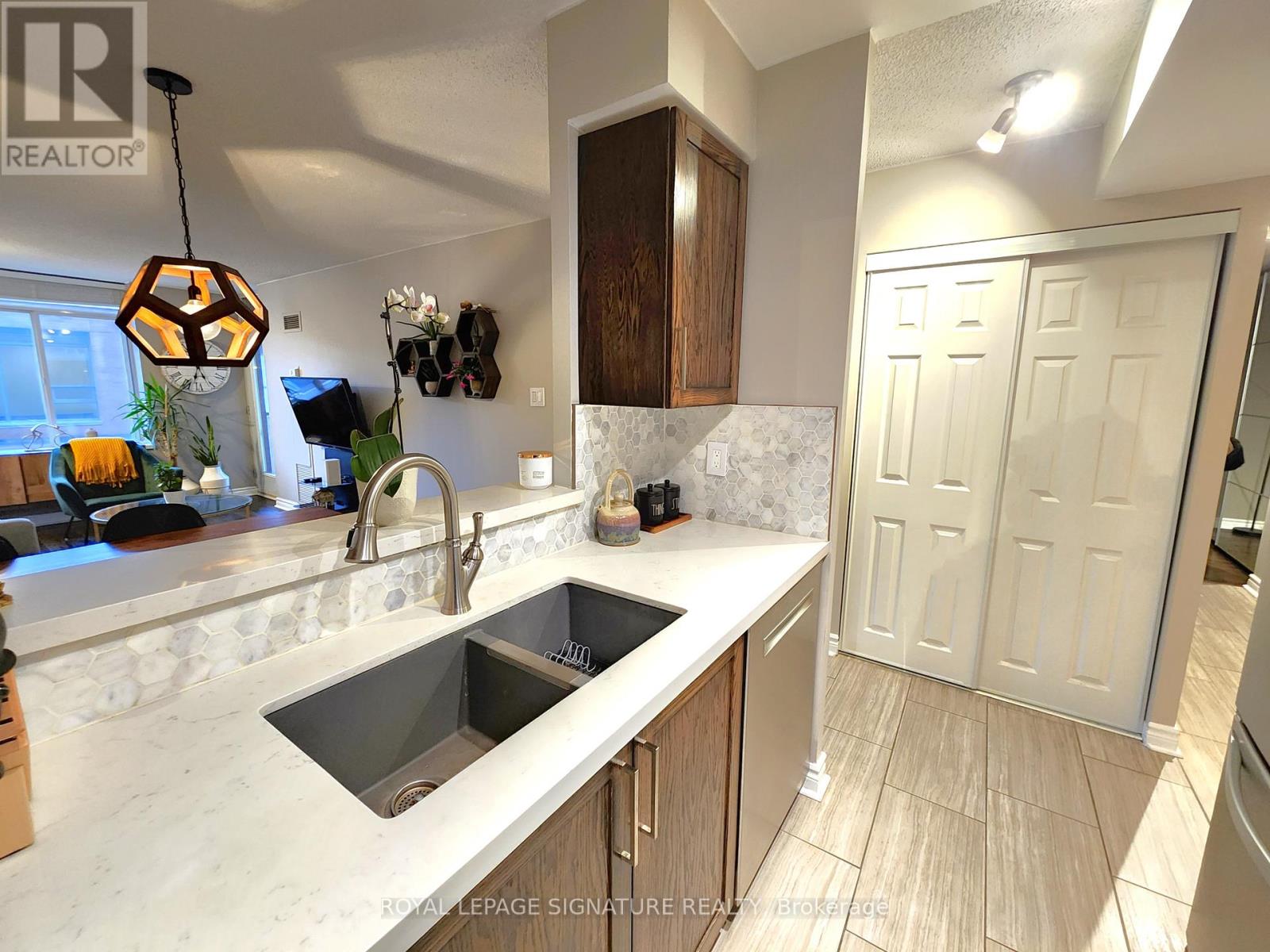 608 - 39 Parliament Street, Toronto, Ontario  M5A 4R2 - Photo 6 - C12960606