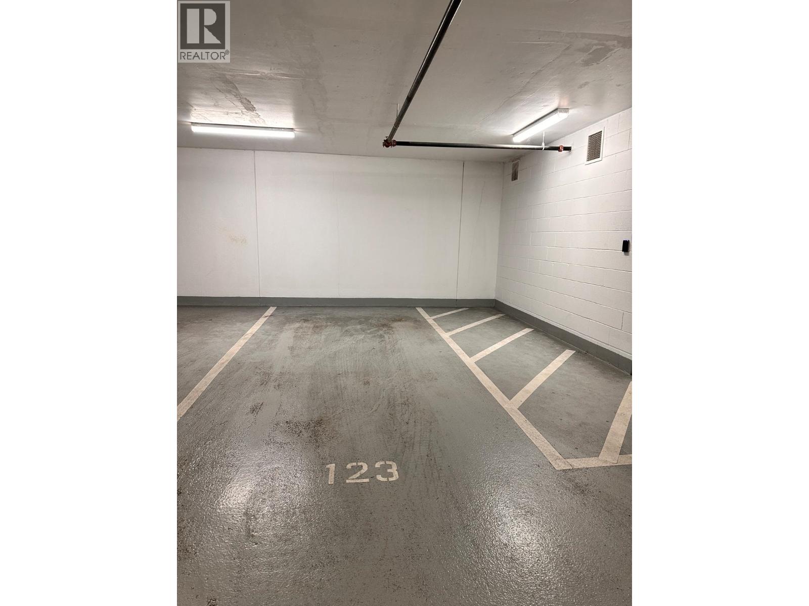 204 7683 Park Crescent, Burnaby, British Columbia  V3N 0J4 - Photo 25 - R3098178