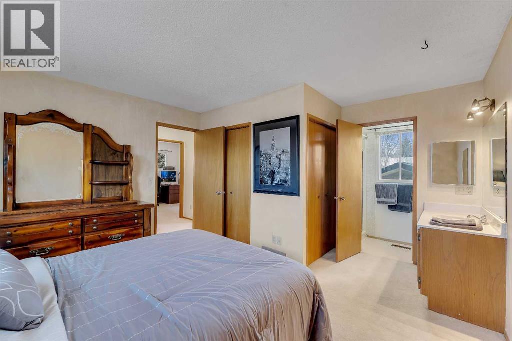 20 Woodbrook Place Sw, Calgary, Alberta  T2W 3Z4 - Photo 14 - A2290893