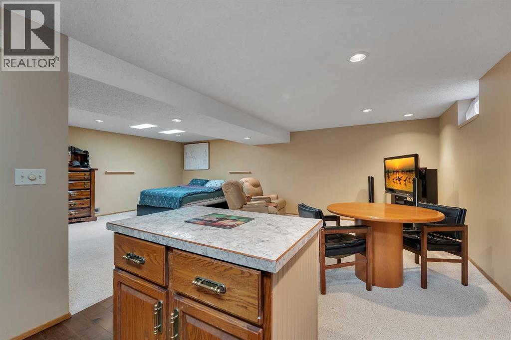 20 Woodbrook Place Sw, Calgary, Alberta  T2W 3Z4 - Photo 24 - A2290893