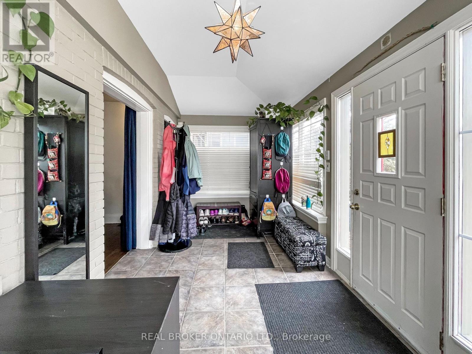 80 Courcelette Road, Toronto, Ontario  M1N 2T2 - Photo 7 - E12960460