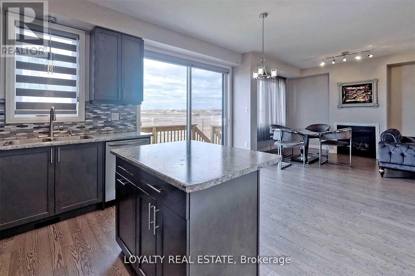 127 Yacht Drive, Clarington, Ontario  L1C 4A7 - Photo 12 - E12960468