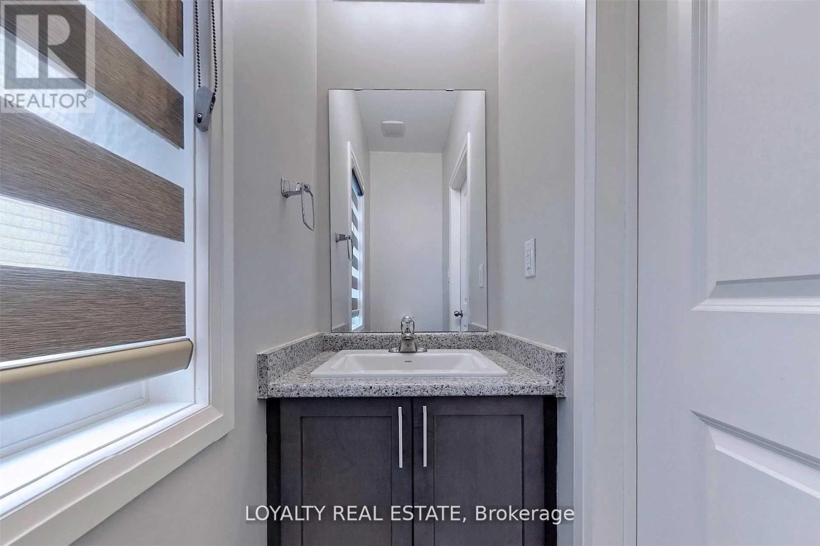 127 Yacht Drive, Clarington, Ontario  L1C 4A7 - Photo 21 - E12960468