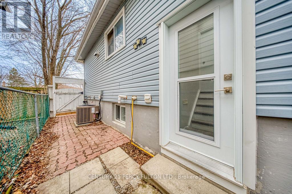 Lower - 871 Liverpool Road, Pickering, Ontario  L1W 1S3 - Photo 2 - E12960488