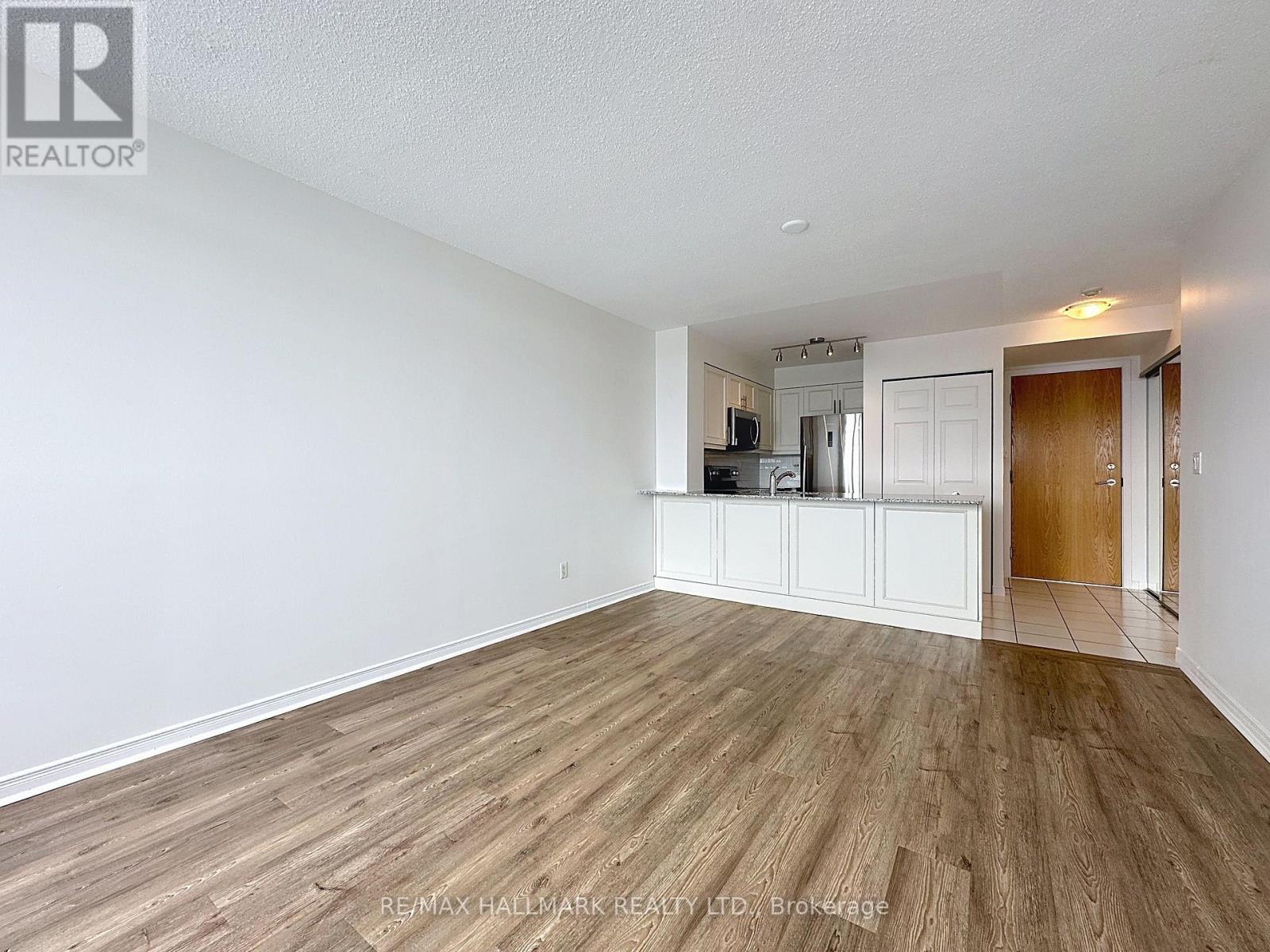 208 - 340 Watson Street W, Whitby, Ontario  L1N 9G1 - Photo 10 - E12960508