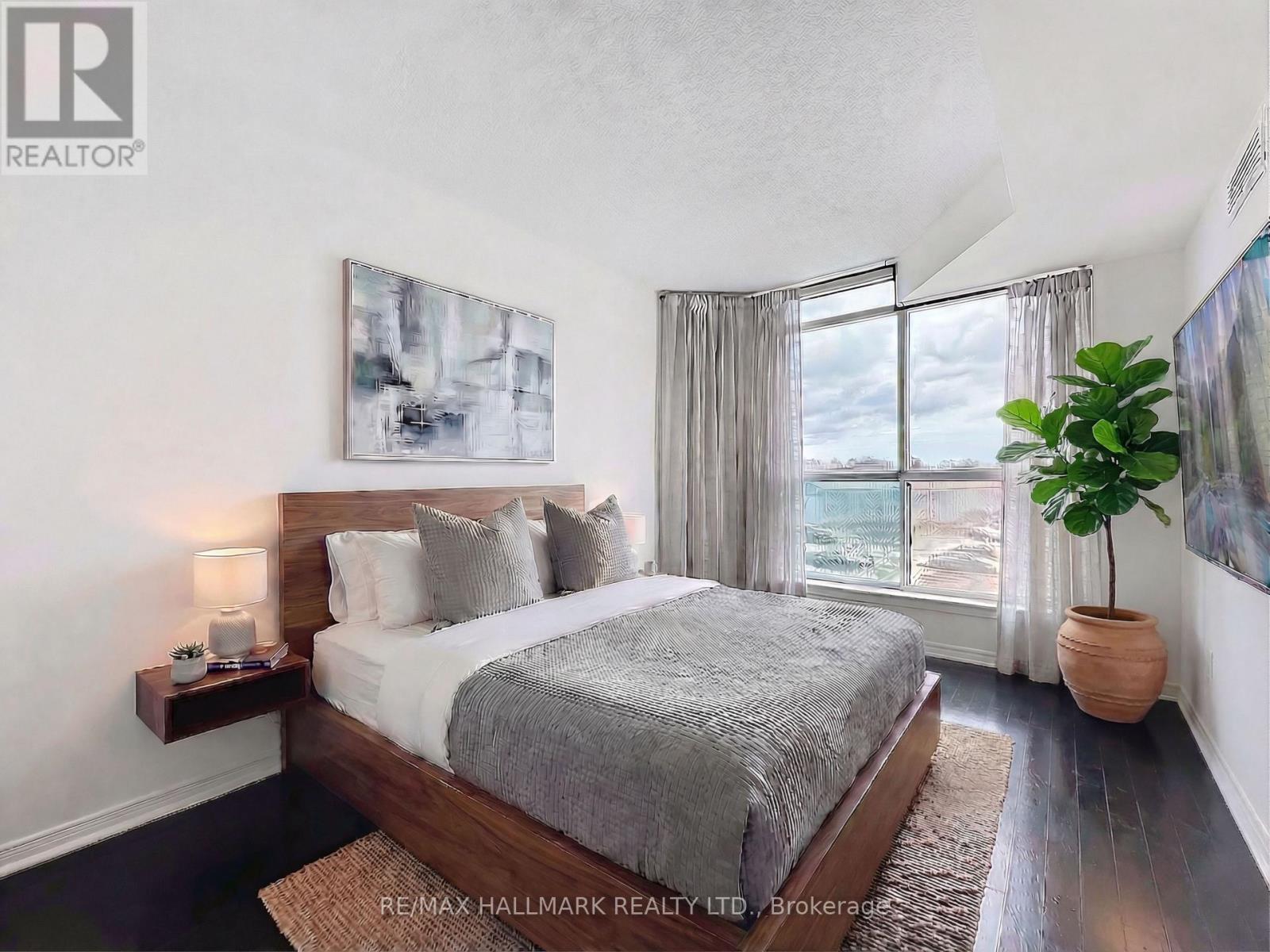 208 - 340 Watson Street W, Whitby, Ontario  L1N 9G1 - Photo 13 - E12960508