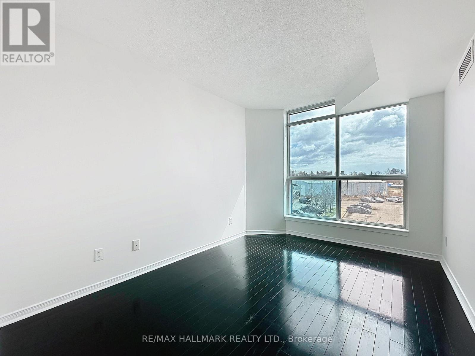 208 - 340 Watson Street W, Whitby, Ontario  L1N 9G1 - Photo 14 - E12960508