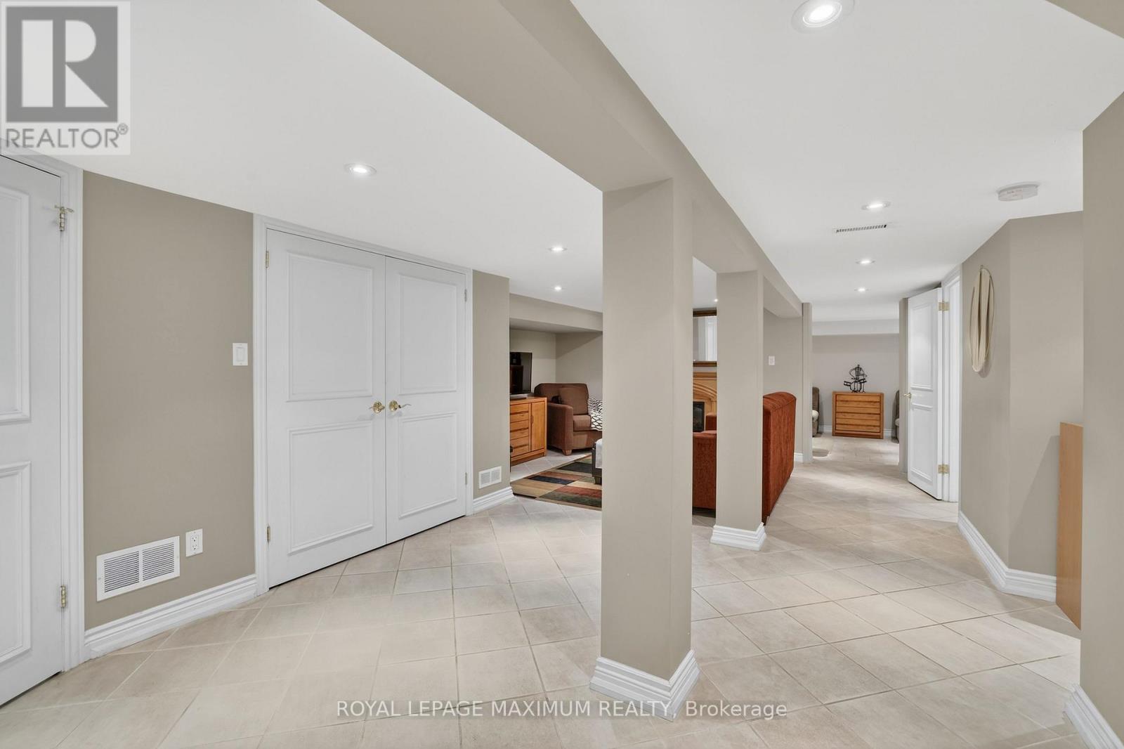 163 Durant Avenue, Toronto, Ontario  M4J 4W4 - Photo 24 - E12960526