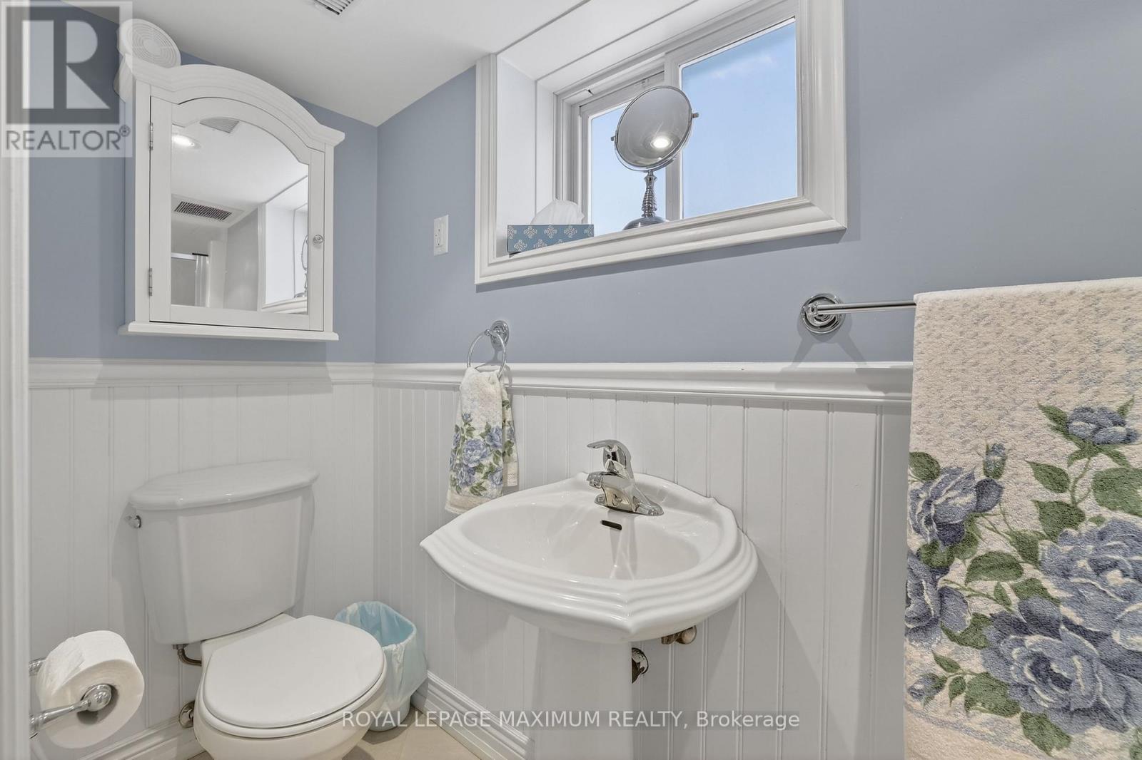 163 Durant Avenue, Toronto, Ontario  M4J 4W4 - Photo 30 - E12960526