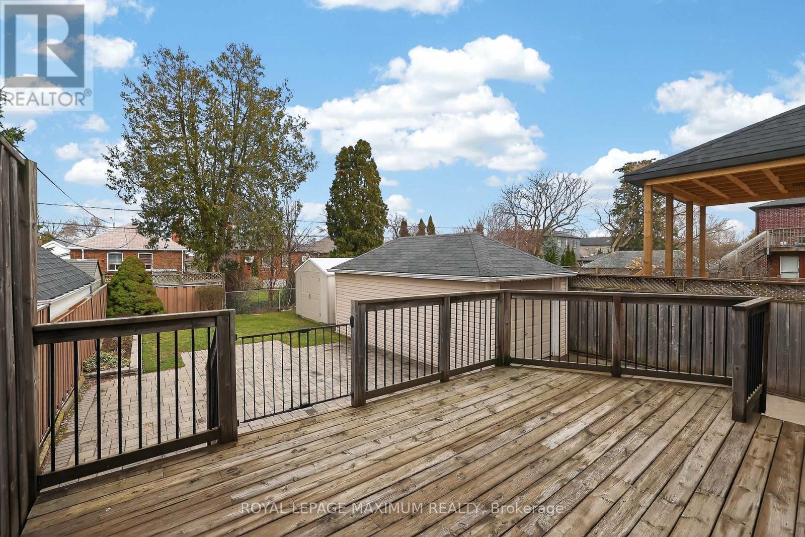 163 Durant Avenue, Toronto, Ontario  M4J 4W4 - Photo 33 - E12960526