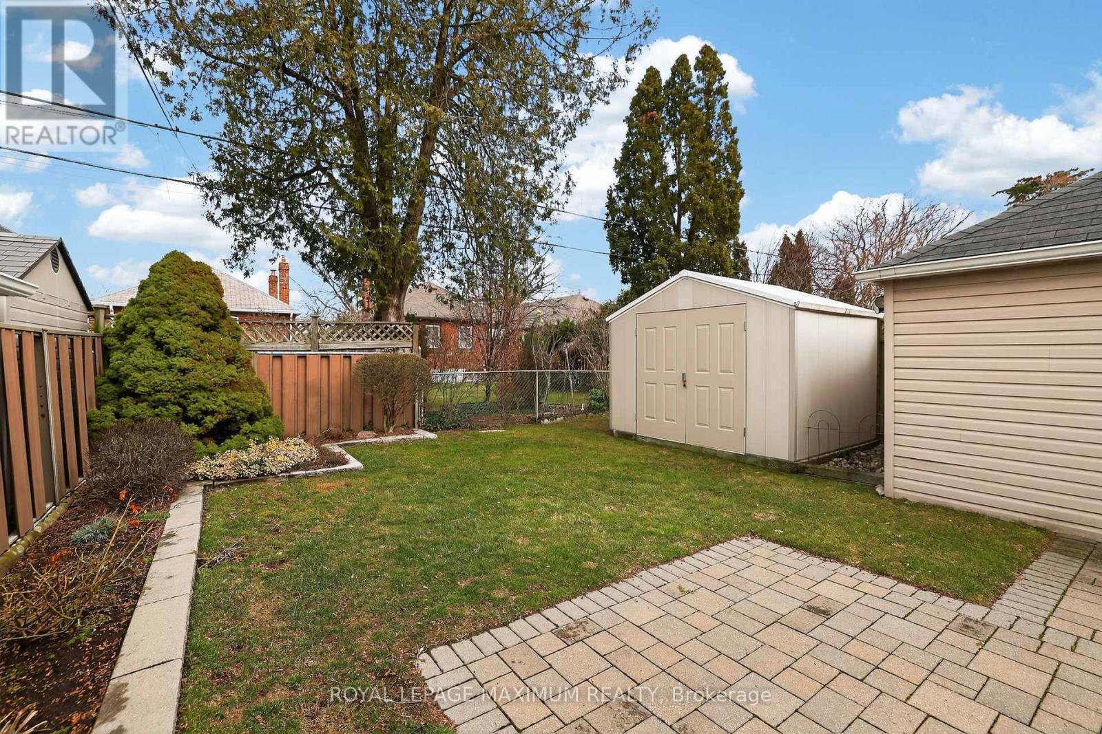 163 Durant Avenue, Toronto, Ontario  M4J 4W4 - Photo 39 - E12960526