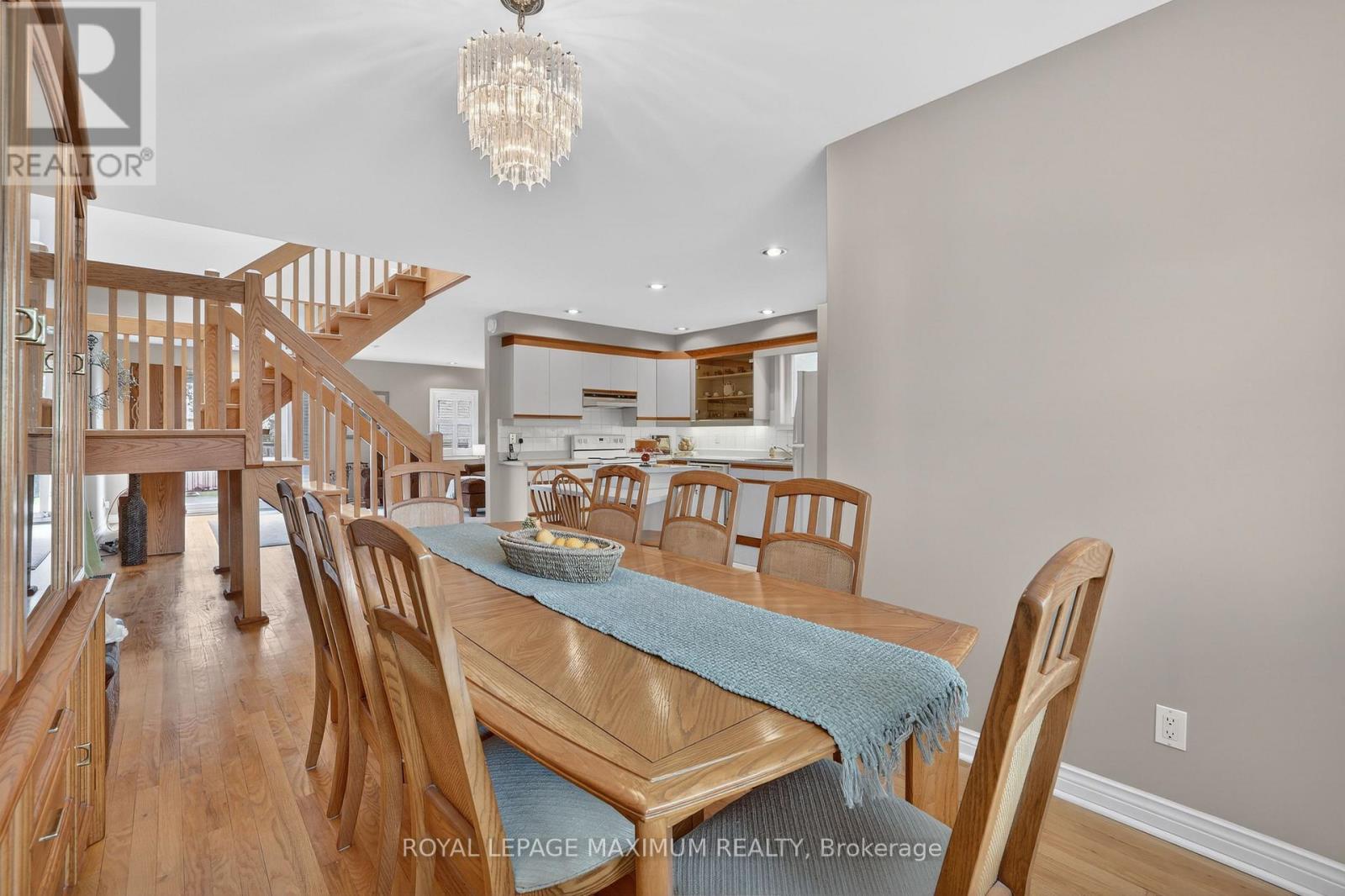 163 Durant Avenue, Toronto, Ontario  M4J 4W4 - Photo 9 - E12960526