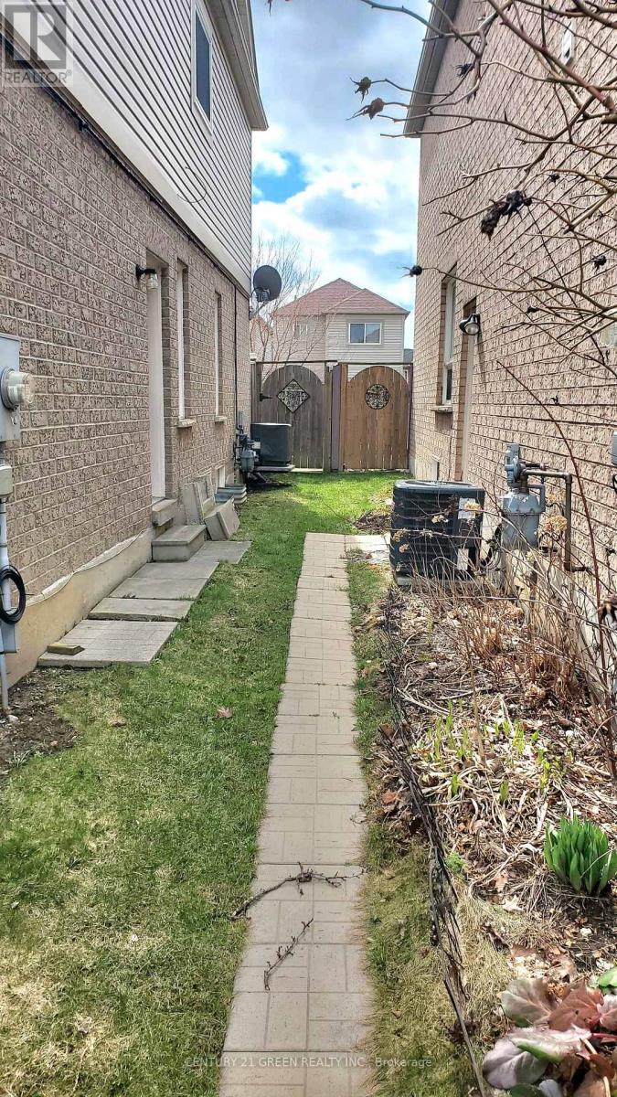 Bsmt - 23 Robideau Place, Whitby, Ontario  L1R 3G6 - Photo 3 - E12960562