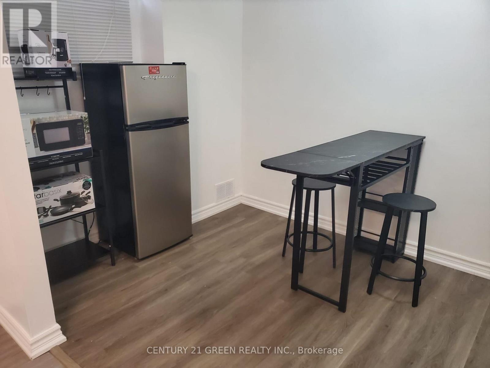 Bsmt - 23 Robideau Place, Whitby, Ontario  L1R 3G6 - Photo 4 - E12960562