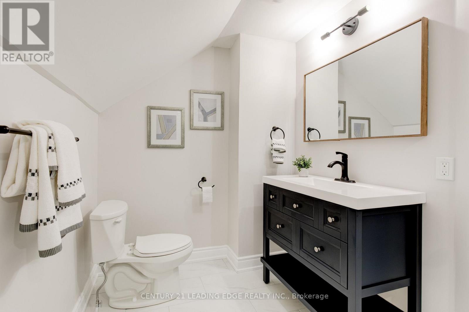 237 Boyers Road, Georgina, Ontario  L4P 3C8 - Photo 22 - N12960444