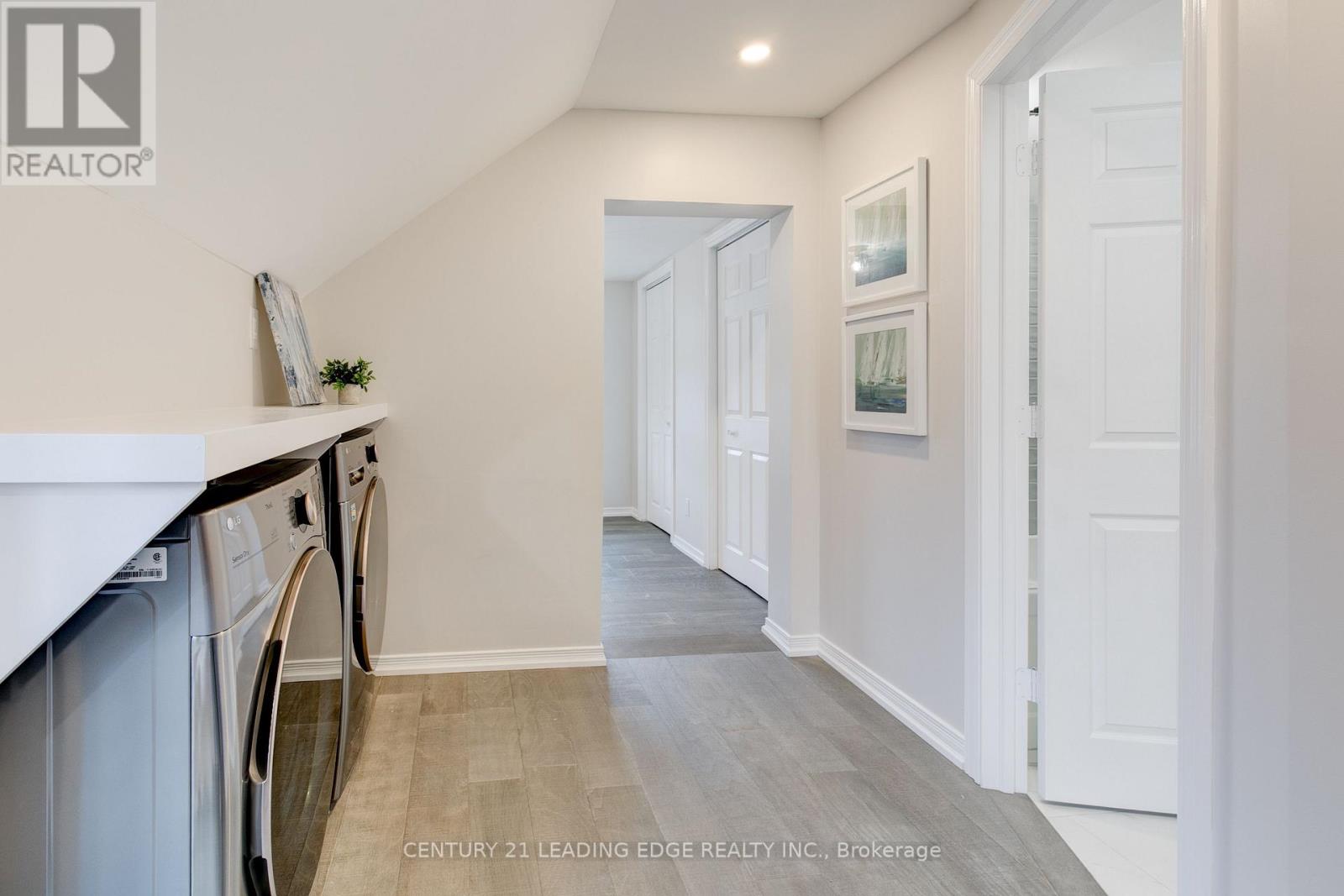 237 Boyers Road, Georgina, Ontario  L4P 3C8 - Photo 26 - N12960444