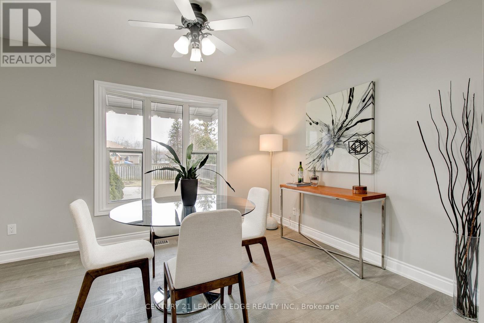 237 Boyers Road, Georgina, Ontario  L4P 3C8 - Photo 8 - N12960444