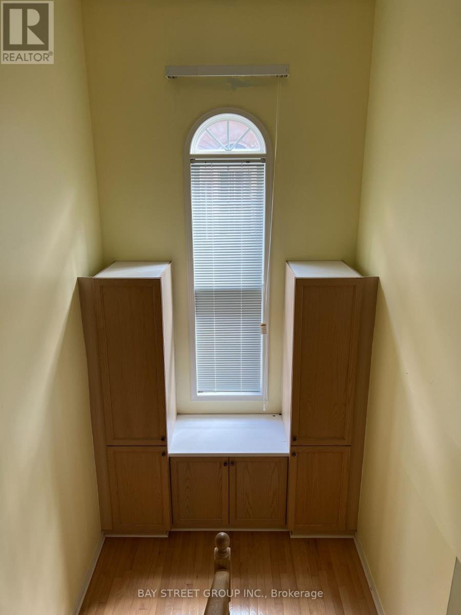 348 Shirley Drive, Richmond Hill, Ontario  L4S 2N4 - Photo 12 - N12960522