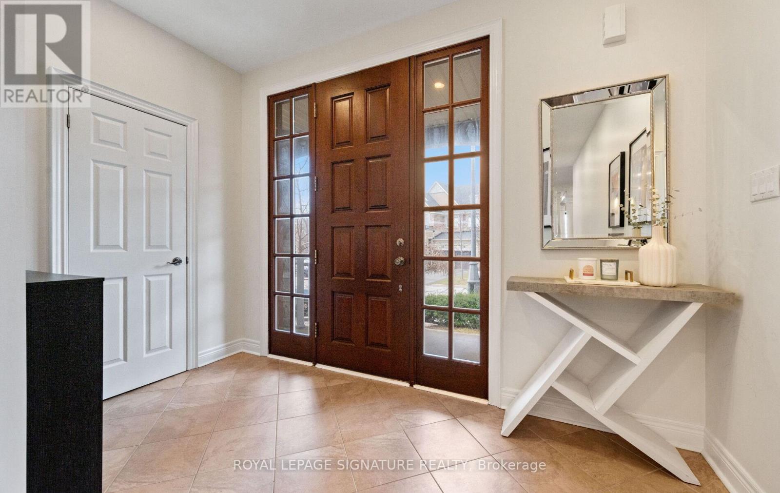 57 Sir Francesco Street, Vaughan, Ontario  L6A 0E6 - Photo 2 - N12960530