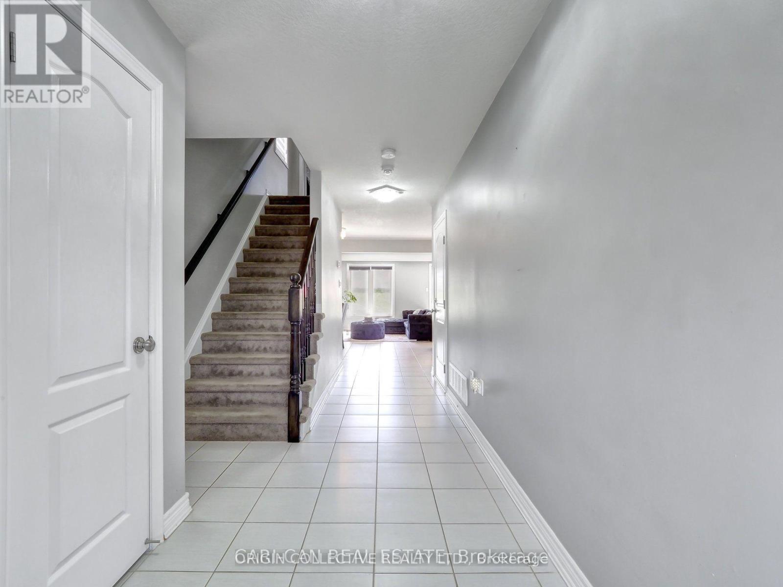 187 Hutchinson Dr, New Tecumseth, New Tecumseth, Ontario  L9R 0P6 - Photo 9 - N12960610