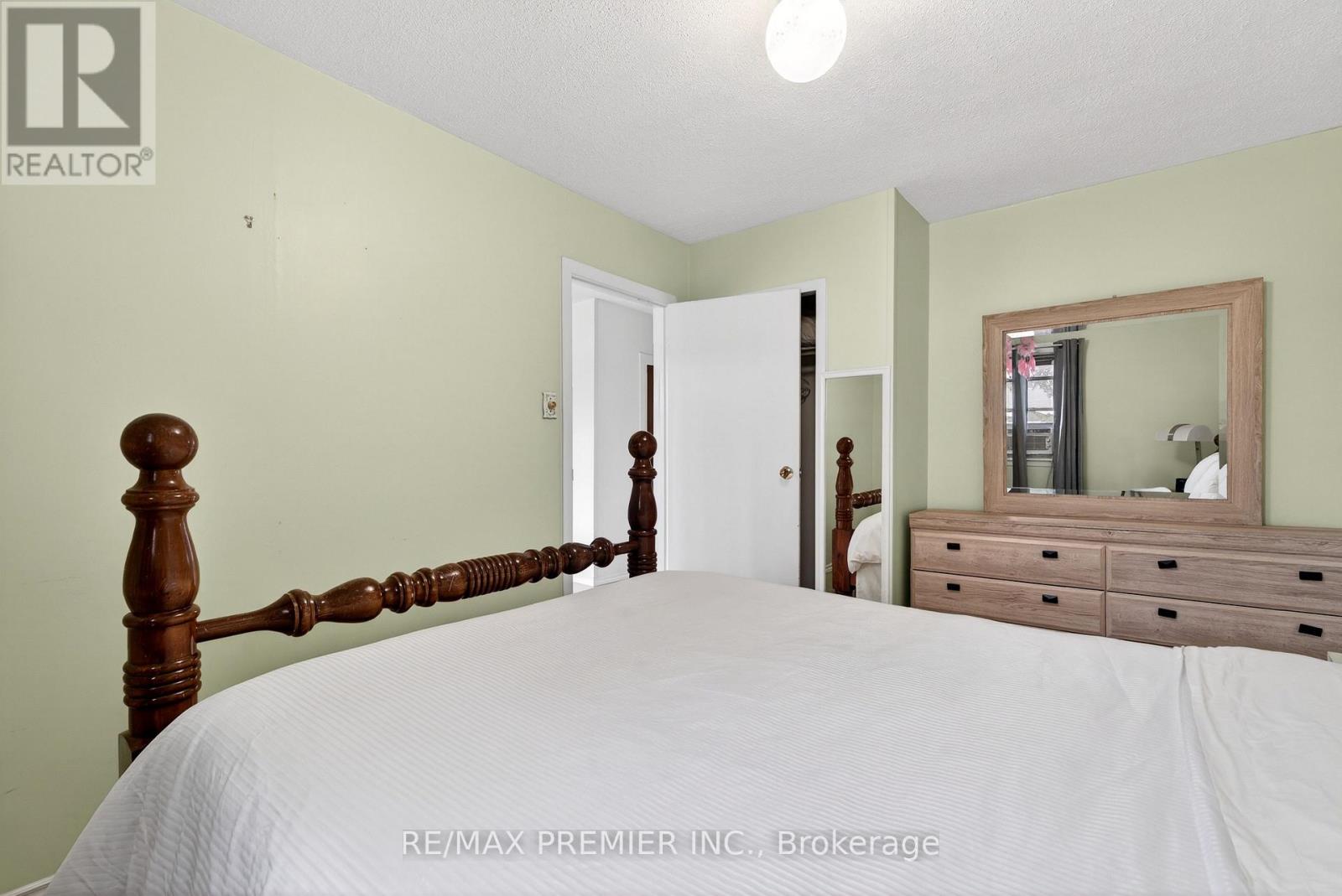 104 Rodney Street, Collingwood, Ontario  L9Y 1E1 - Photo 16 - S12960420