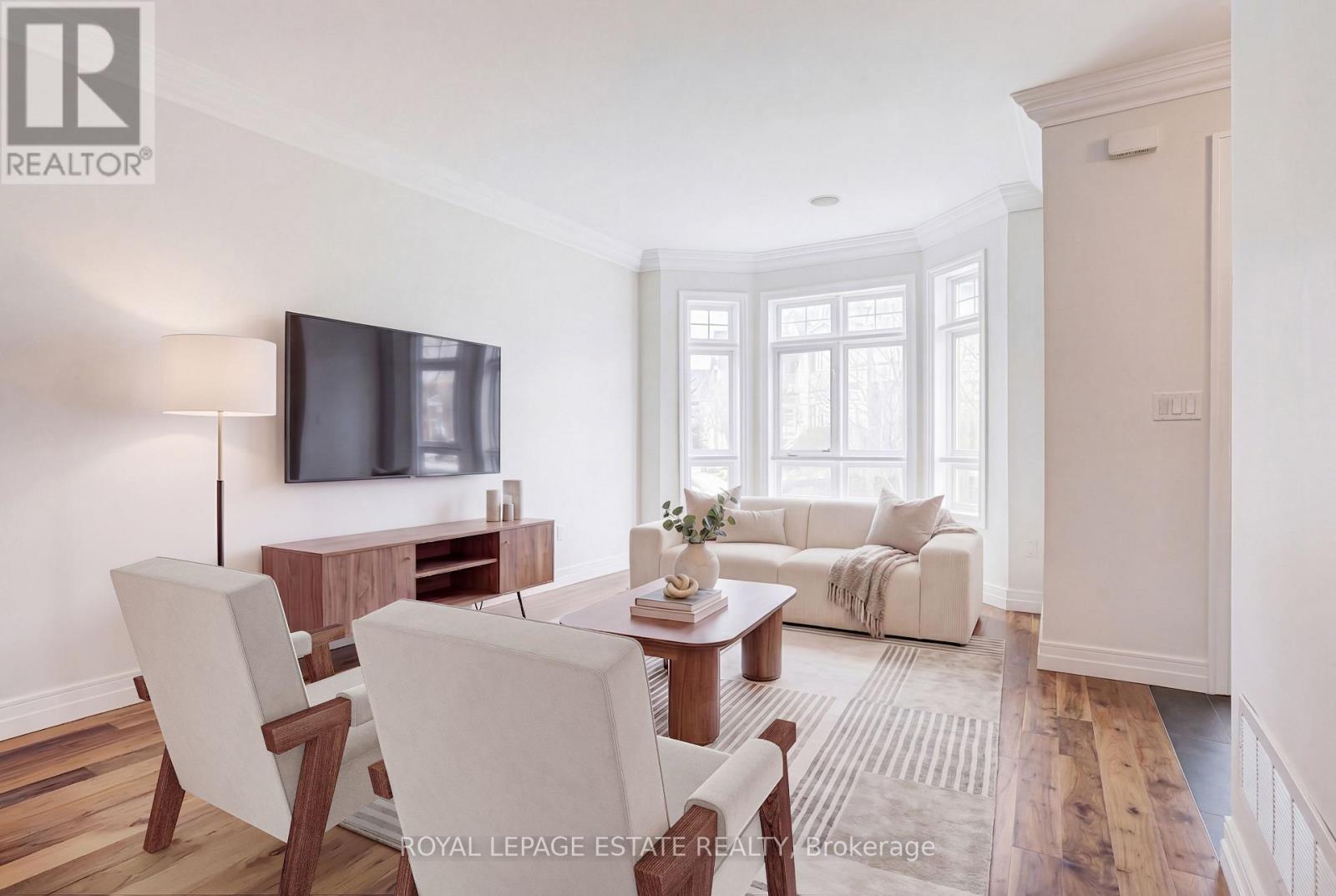 66 Compass Way, Mississauga, Ontario  L5G 4T8 - Photo 9 - W12939356