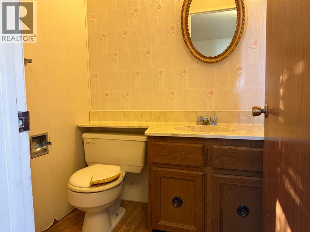 405 2 Avenue E, Bow Island, Alberta  T0K 0G0 - Photo 13 - A2263035